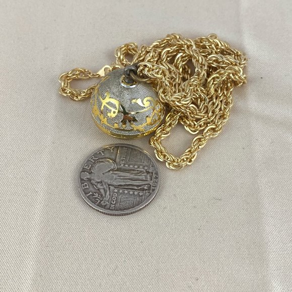 Vintage Mechanical Ladies Smith Orb Pendant Watch - Picture 5 of 7